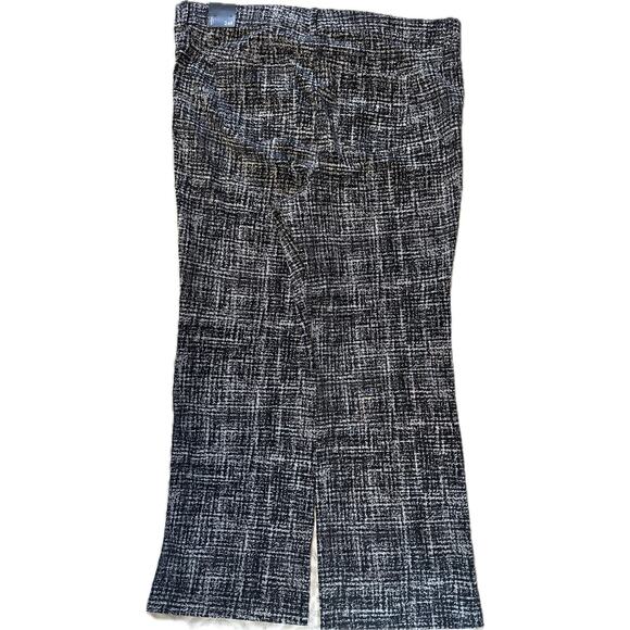 Torrid‎ Bombshell Boot Studio Luxe Ponte High Rise Pant Size 24R NWT - Picture 3 of 5